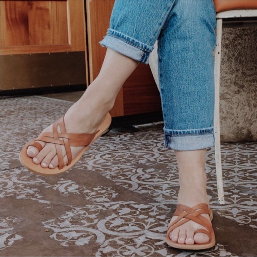 L*Space Shore break Sandal BNWB size 7 Tan